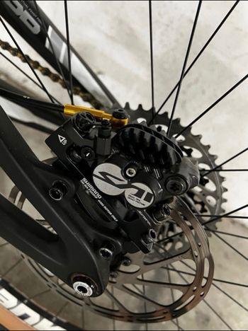 Used Santa Cruz V10 SRAM X01 Eagle 2017 Mountainbike, Black — image 2 of 8