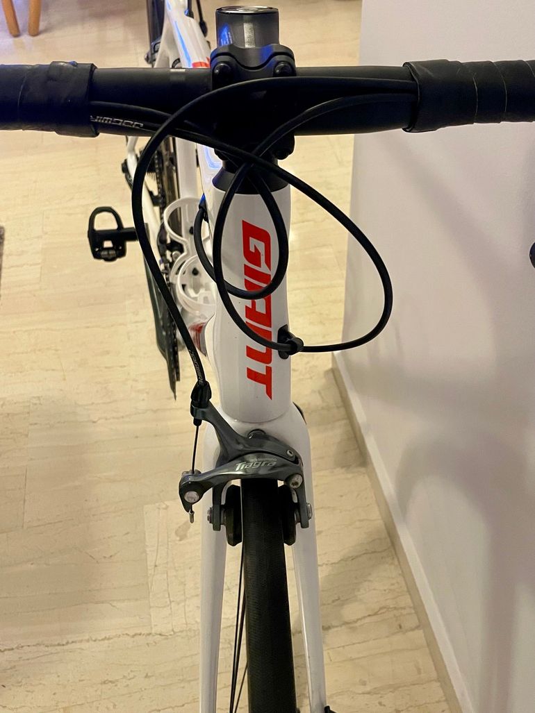 Używany Giant TCR Advanced 2 2019 2019 Road & Gravel — zdjęcie 4 z 7