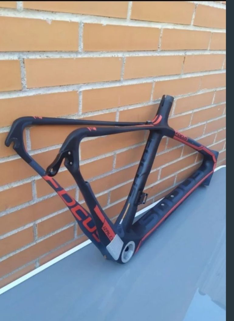 Used Focus Izalco Frameset 2015 Road & Gravel, Black — image 6 of 20