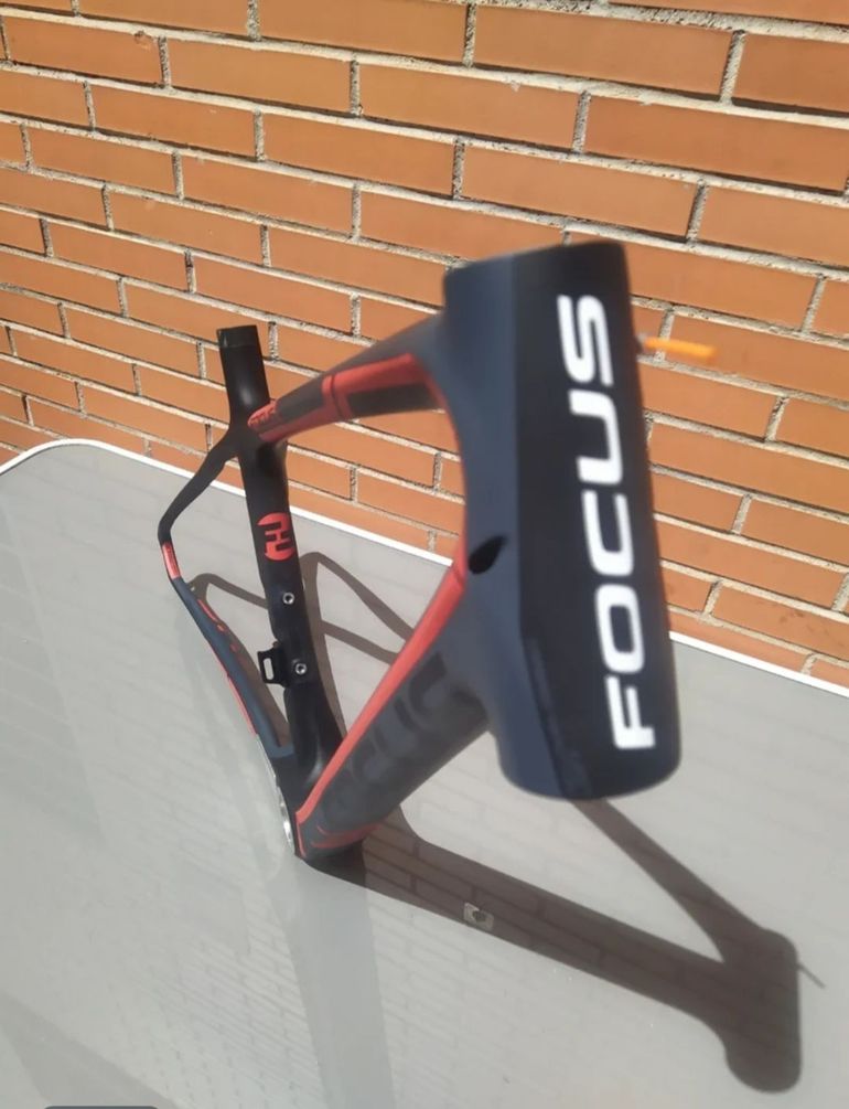 Used Focus Izalco Frameset 2015 Road & Gravel, Black — image 4 of 20