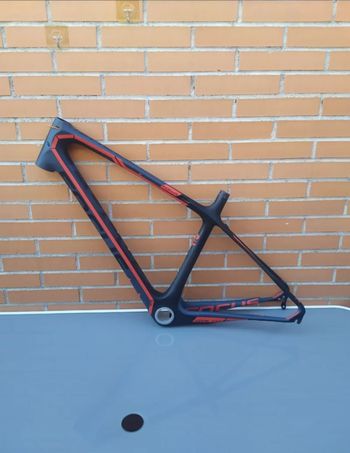 Used Focus Izalco Frameset 2015 Road & Gravel, Black — image 17 of 20