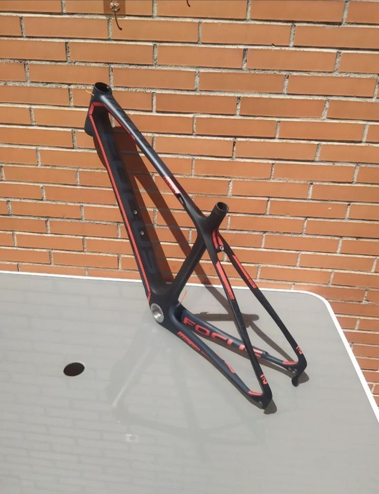 Used Focus Izalco Frameset 2015 Road & Gravel, Black — image 19 of 20