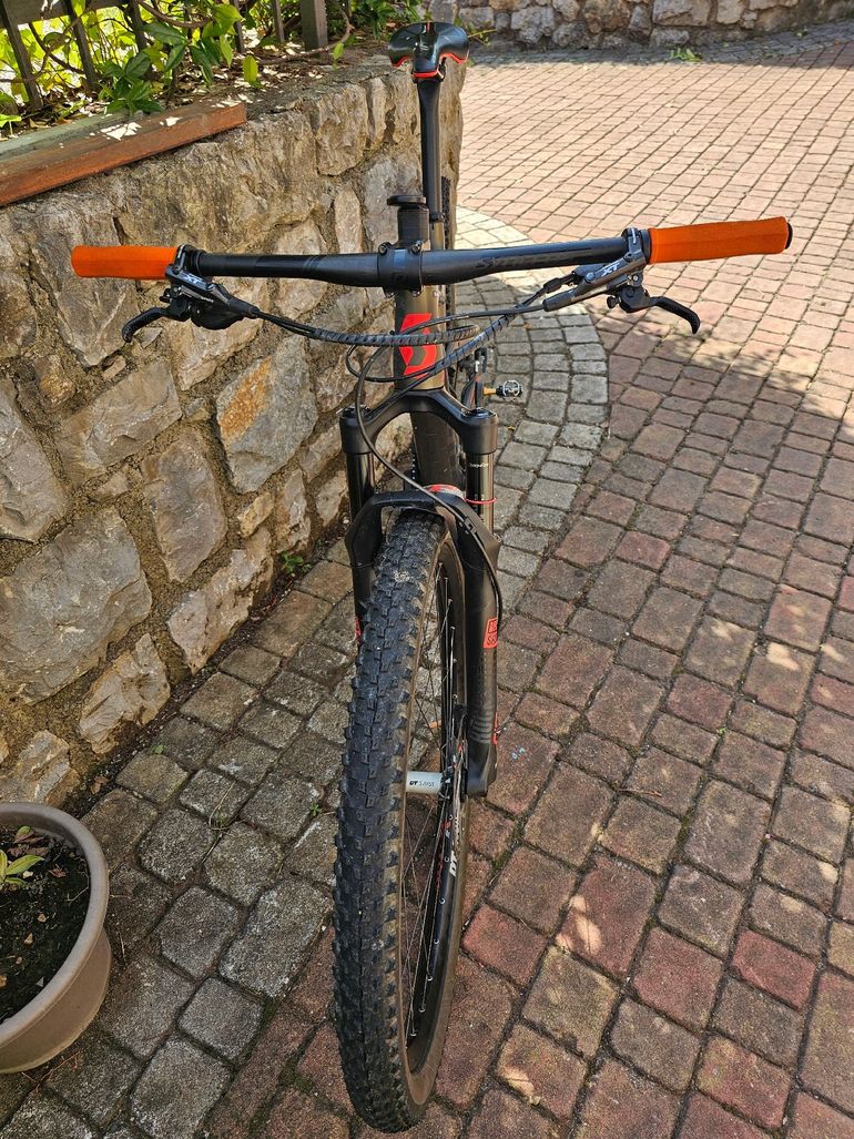 Scott Spark RC 900 Pro 2019 2019 Mountainbike usato, Rosso — immagine 3 di 4