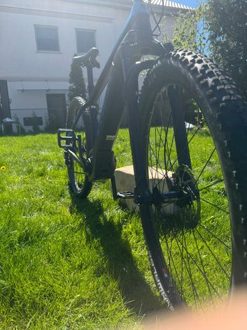 Brugt Trek Powerfly 5 Gen 4 2024 2024 Mountainbike — billede 6 af 7
