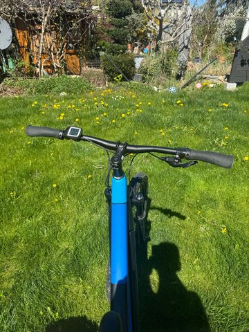 Brugt Trek Powerfly 5 Gen 4 2024 2024 Mountainbike — billede 2 af 7