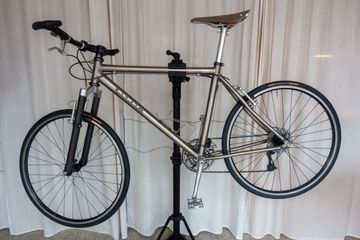 Used Rewel Custom 2004 2004 Urban, Light Gray — image 18 of 39