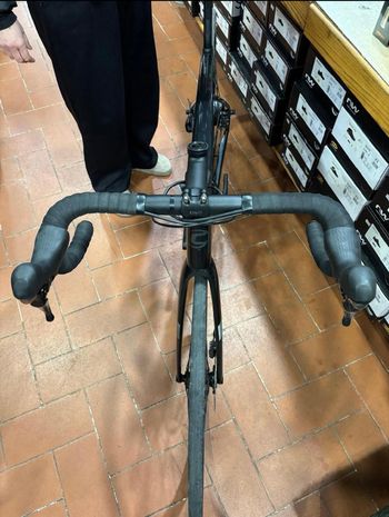 Used Cannondale Supersix Shimano 105 2020 Road & Gravel, Black — image 7 of 8