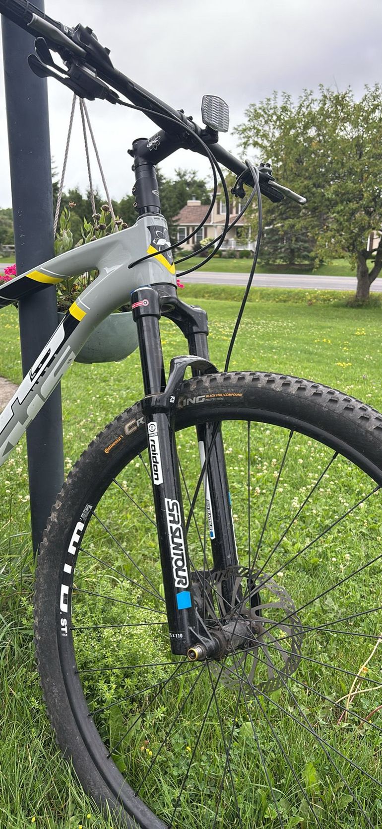Used KHS TUCSON 2019 2019 Mountainbike, Light Gray, 29 — image 4 of 8