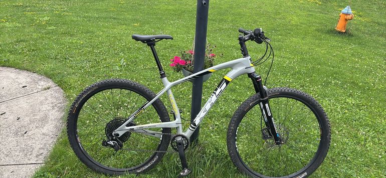 Used KHS TUCSON 2019 2019 Mountainbike, Light Gray, 29 — image 2 of 8