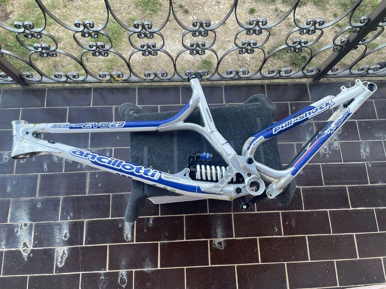 Used Ancillotti Custom Frameset 2020 Mountainbike, Light Gray — image 2 of 3