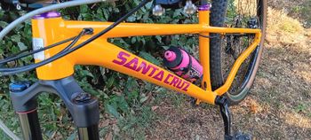 Santa Cruz Chameleon Shimano SLX 2023 Mountainbike d'occasion — image 2 sur 8