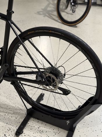 Specialized Aethos 2022 Road & Gravel usato, Nero — immagine 5 di 7