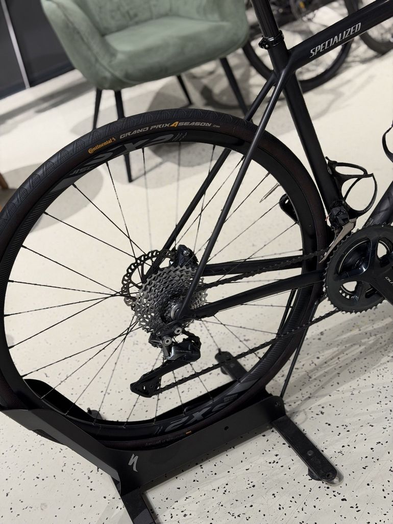 Specialized Aethos 2022 Road & Gravel usato, Nero — immagine 7 di 7