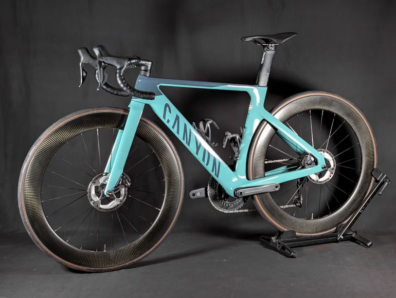 Brugt Canyon Aeroad CF SLX 8 Di2 2024 2024 Road & Gravel — billede 4 af 21