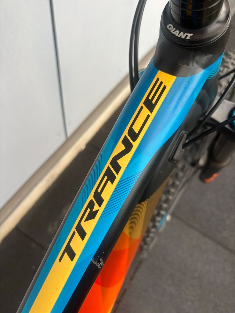 Used Giant Trance 2 2017 2017 Mountainbike, Orange, 27.5 — image 9 of 11