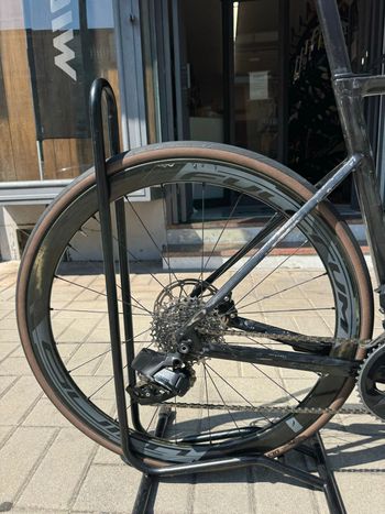 Used Focus Izalco SRAM Rival eTap AXS 2023 Road & Gravel, Black — image 2 of 13
