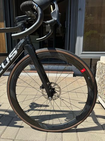 Used Focus Izalco SRAM Rival eTap AXS 2023 Road & Gravel, Black — image 9 of 13