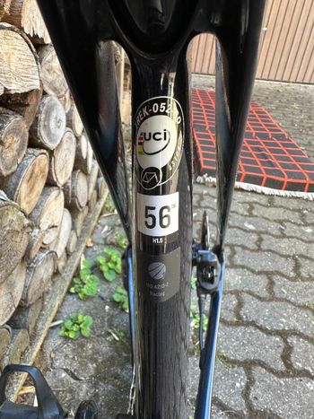 Used Trek Madone SL 7 2022 2022 Road & Gravel, Black — image 6 of 6