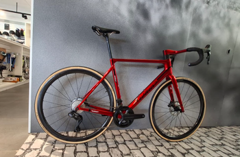 Käytetty Wilier Verticale SLR SHIMANO ULTEGRA Di2 R8170 2X12S 2025 2025 Road & Gravel