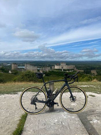 Brugt Emonda Custom Shimano 105 Di2 2023 Road & Gravel — billede 3 af 3