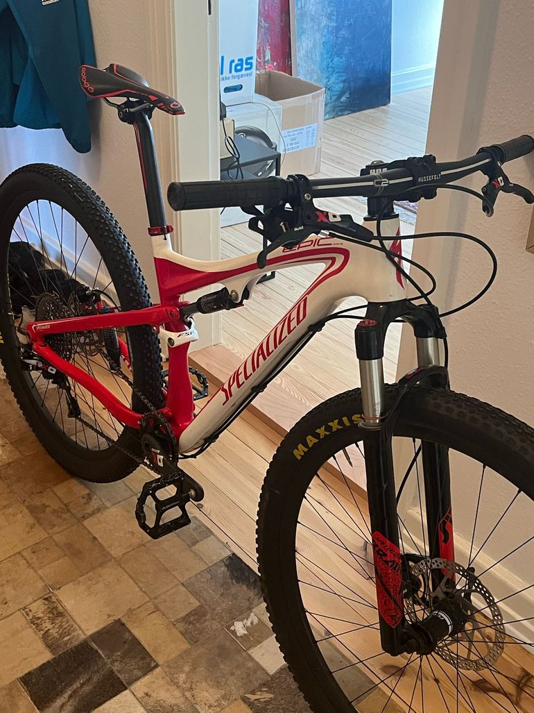 Brugt Specialized Epic Expert Carbon 29er 2011 2011 Mountainbike — billede 2 af 7