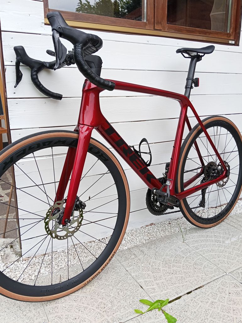 Brugt Trek Emonda Shimano 105 Di2 2025 Road & Gravel — billede 3 af 5