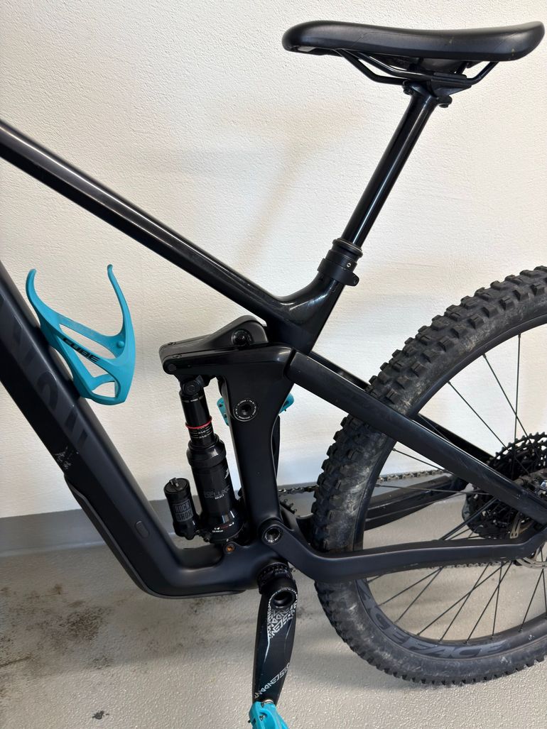 Canyon Strive CF 7.0 2020 2020 Mountainbike d'occasion — image 3 sur 4