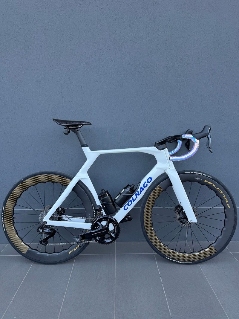 Použité Colnago Y1Rs Shimano Dura Ace Di2 2025 2025 Road & Gravel