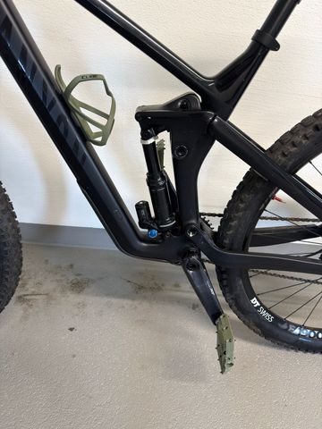 Used Canyon Strive CF 8.0 2020 2020 Mountainbike, Black, 29 — image 5 of 9