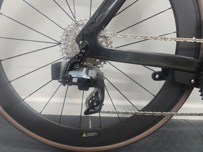 Used Giant Trinity, Advanced Pro 1 2022 2022 Road & Gravel, Black — image 8 of 18