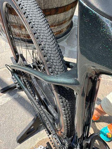 Giant Revolt, Advanced 0 2021 2021 Road & Gravel d'occasion — image 8 sur 10