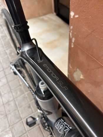 Použité Trek Custom SRAM Red eTap AXS 2019 Road & Gravel — obrázek 9 z 21