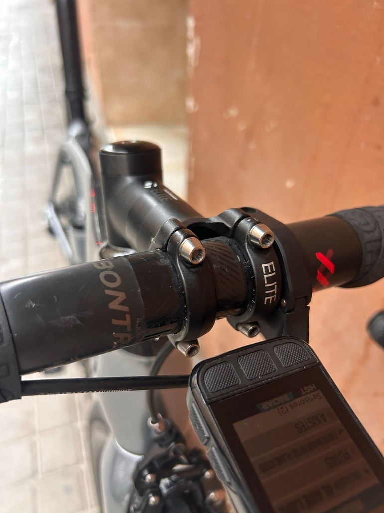 Použité Trek Custom SRAM Red eTap AXS 2019 Road & Gravel — obrázek 10 z 21
