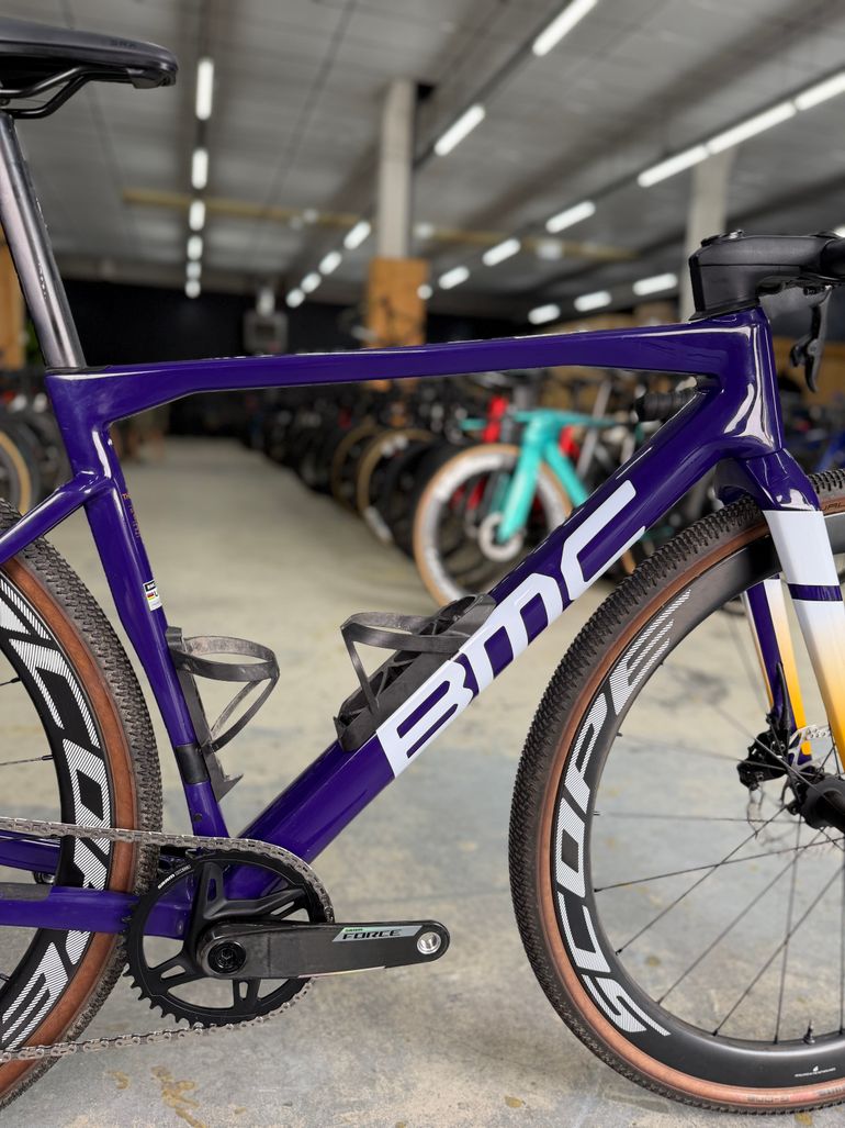 BMC Kaius 01 AXS 2024 2024 Road & Gravel usato, Blu — immagine 11 di 24