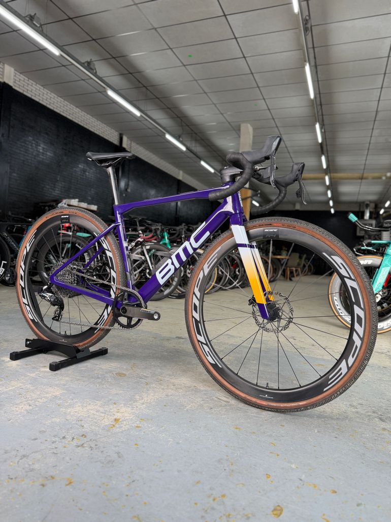 BMC Kaius 01 AXS 2024 2024 Road & Gravel usato, Blu — immagine 2 di 24
