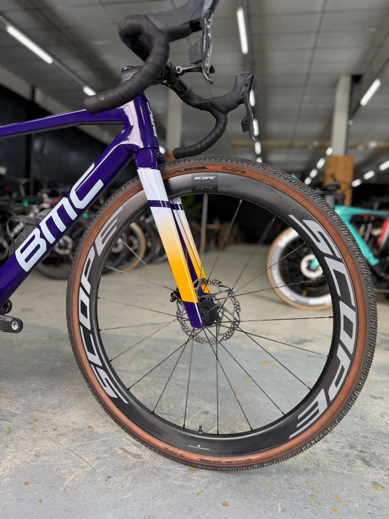 BMC Kaius 01 AXS 2024 2024 Road & Gravel usato, Blu — immagine 3 di 24