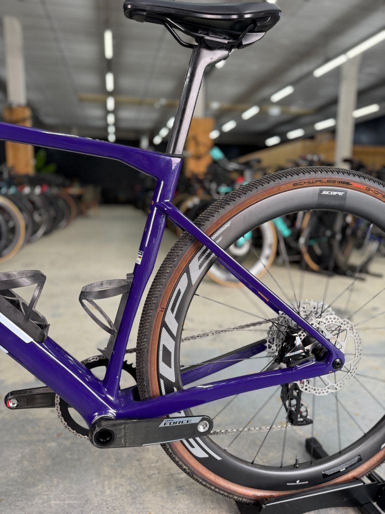 BMC Kaius 01 AXS 2024 2024 Road & Gravel usato, Blu — immagine 21 di 24