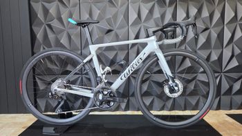 Brugt Wilier Filante Shimano 105 Di2 2023 Road & Gravel