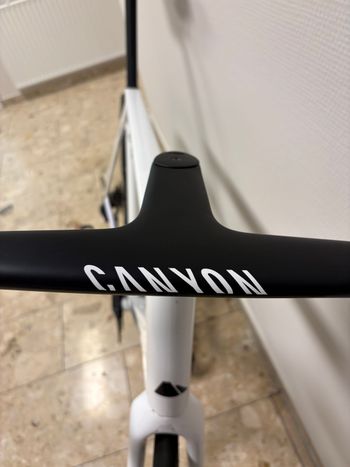 Canyon Ultimate CF 7 2026 2026 Road & Gravel d'occasion — image 6 sur 6