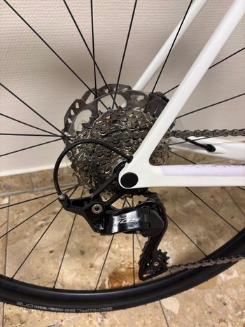Canyon Ultimate CF 7 2026 2026 Road & Gravel d'occasion — image 4 sur 6