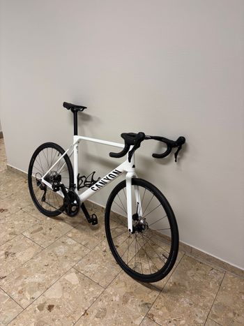 Canyon Ultimate CF 7 2026 2026 Road & Gravel d'occasion — image 2 sur 6
