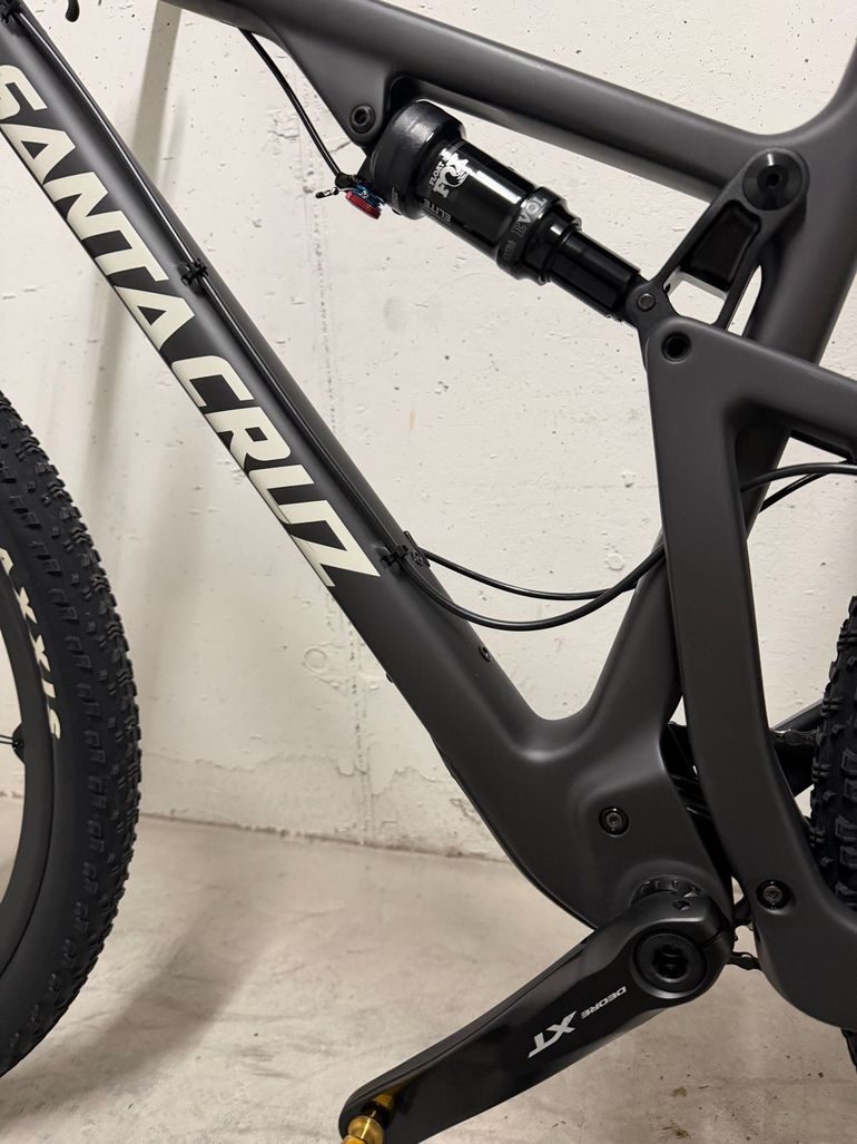 Santa Cruz Blur XE C 2018 2018 Mountainbike d'occasion — image 8 sur 11