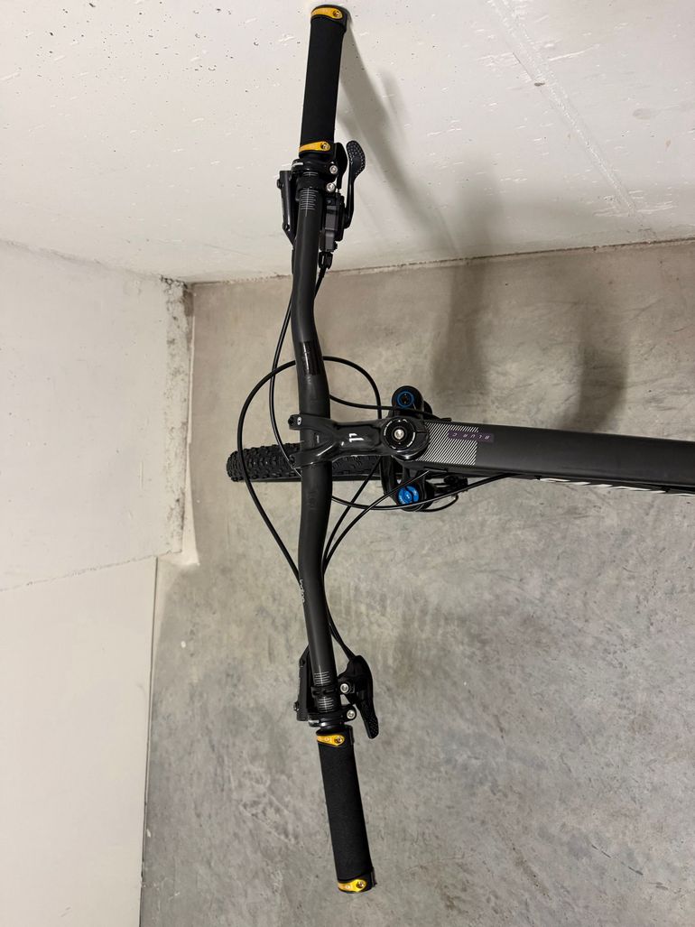 Santa Cruz Blur XE C 2018 2018 Mountainbike d'occasion — image 5 sur 11