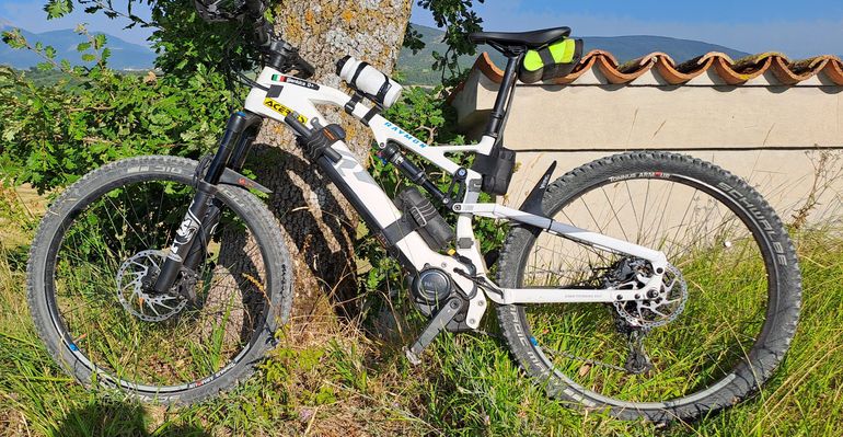 Brugt Raymon FullRay 150E 10.0 2022 Mountainbike — billede 3 af 6