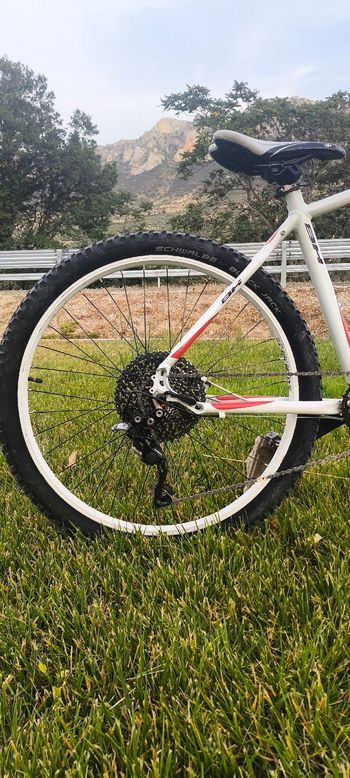 Used BH Custom Other Shimano 2010 Mountainbike, White — image 9 of 10
