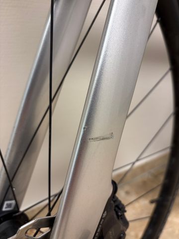 Used Canyon Endurace CF 7 2025 2025 Road & Gravel, White — image 3 of 10