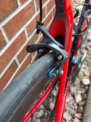 Used Canyon Aeroad Shimano Ultegra Di2 2018 Road & Gravel, Red — image 25 of 25