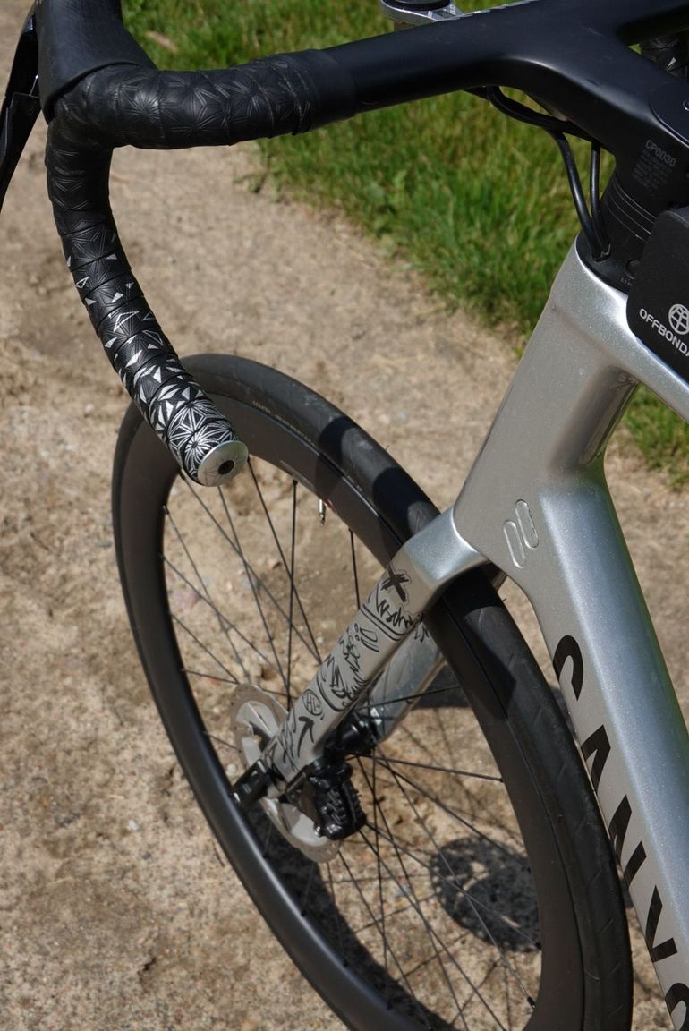 Gebrauchtes Canyon Endurace CF 7 2024 2024 Road & Gravel, Hellgrau — Bild 10 von 10
