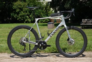 Canyon Endurace CF 7 2024 2024 Road & Gravel d'occasion