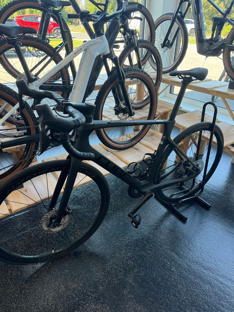 Brugt CUBE AGREE C:62, RACE 2024 2024 Road & Gravel — billede 3 af 3